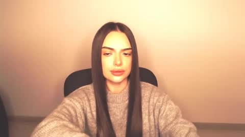 Snapshot of eva_rossee_ chatting on October 28, 6:32 pm Eva online show from October 28, 6:32 pm