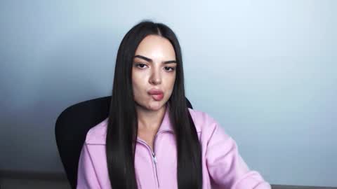 Snapshot of eva_rossee_ chatting on November 20, 3:01 pm Eva online show from November 20, 3:01 pm