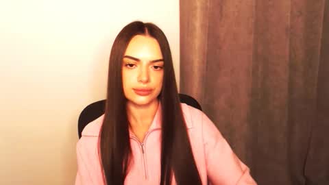 Snapshot of eva_rossee_ chatting on November 26, 5:47 pm Eva online show from November 26, 5:47 pm