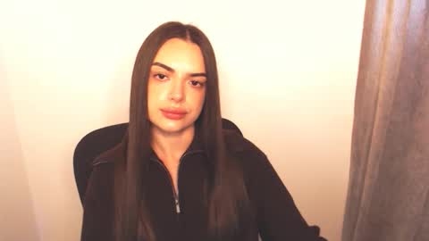 Snapshot of eva_rossee_ chatting on December 2, 12:32 pm Eva online show from December 2, 12:32 pm