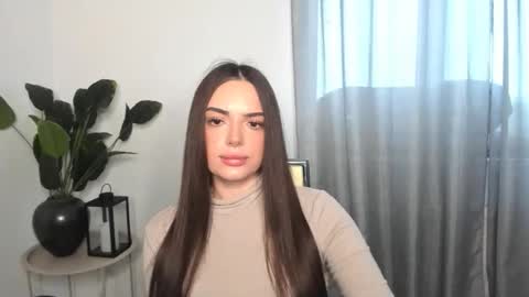 Snapshot of eva_rossee_ chatting on February 6, 12:52 pm Eva online show from February 6, 12:52 pm