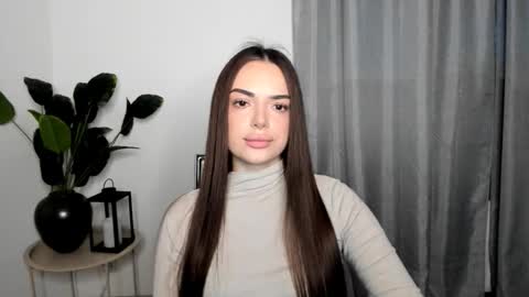 Snapshot of eva_rossee_ chatting on February 9, 3:49 pm Eva online show from February 9, 3:49 pm
