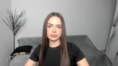 Eva online show from April 6, 4:52 pm