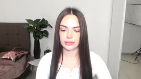 Eva online show from April 21, 4:01 pm