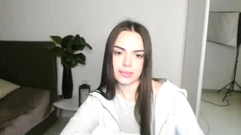 Eva online show from April 22, 6:31 pm