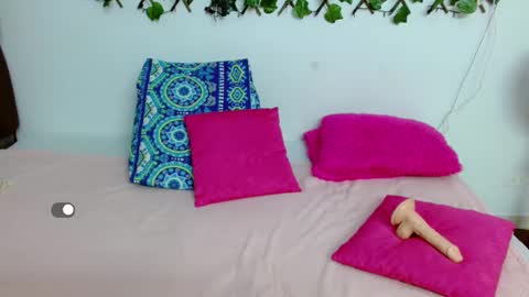 Eva   online show from February 11, 10:28 pm