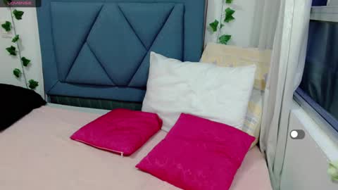 Eva   online show from February 16, 10:10 pm