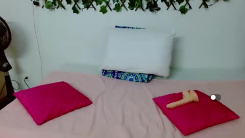 Eva   online show from February 18, 10:47 pm