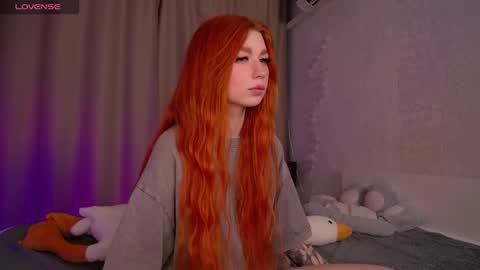 Snapshot of evaa_moonn_ chatting on December 13, 2:05 pm Eva online show from December 13, 2:05 pm