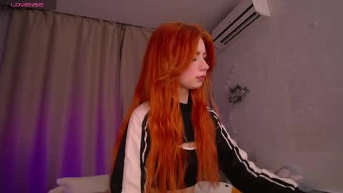 Snapshot of evaa_moonn_ chatting on January 20, 8:52 am Eva online show from January 20, 8:52 am