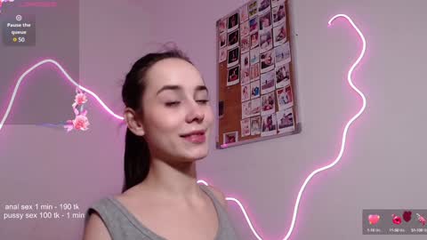 Snapshot of evaandtommi chatting on December 13, 8:20 am eva and tommie online show from December 13, 8:20 am