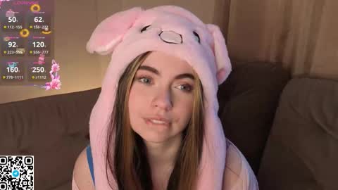 Snapshot of evablimey chatting on December 16, 9:03 am Eva online show from December 16, 9:03 am