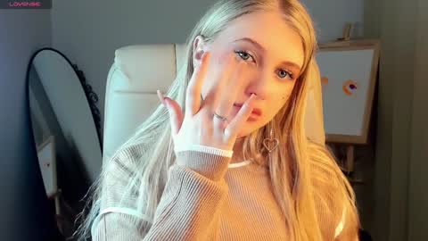 Snapshot of evacadooo chatting on January 22, 2:26 am Eva online show from January 22, 2:26 am