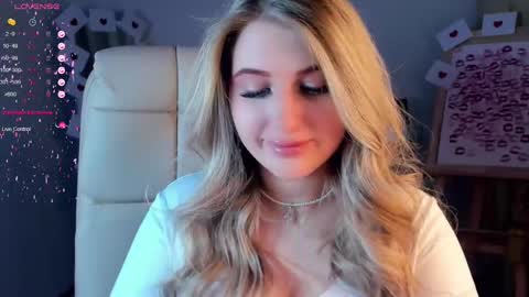 Snapshot of evacadooo chatting on February 24, 5:22 am Eva online show from February 24, 5:22 am