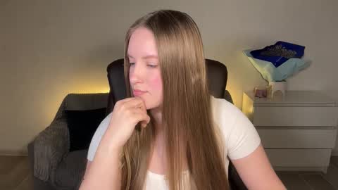 Eva online show from March 27, 5:56 pm