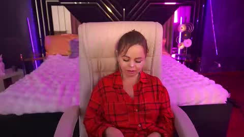 Snapshot of evaminni chatting on November 13, 2:49 pm EvaMinni online show from November 13, 2:49 pm