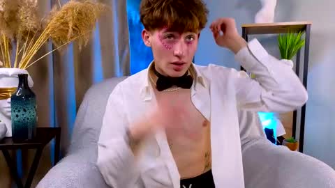 Snapshot of evan__joy chatting on February 13, 8:49 pm Evan online show from February 13, 8:49 pm