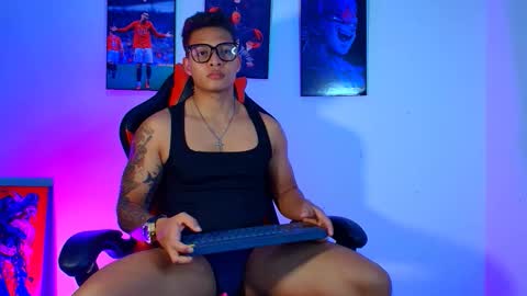 EVAN GREY online show from September 10, 2:22 am