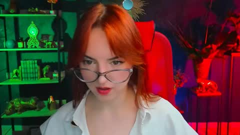 Snapshot of evanellson chatting on January 28, 12:32 pm Eva online show from January 28, 12:32 pm