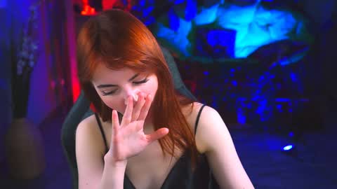 Snapshot of evanellson chatting on January 31, 11:24 am Eva online show from January 31, 11:24 am