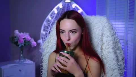 Snapshot of evanellson chatting on October 11, 12:15 pm Eva online show from October 11, 12:15 pm