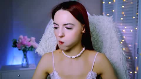 Snapshot of evanellson chatting on November 19, 8:25 am Eva online show from November 19, 8:25 am