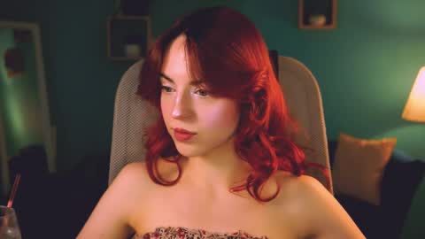 Eva  online show from April 17, 3:15 pm