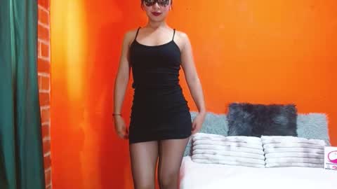 Snapshot of evangelinne_01 chatting on November 4, 4:28 pm evangelinne_01 online show from November 4, 4:28 pm