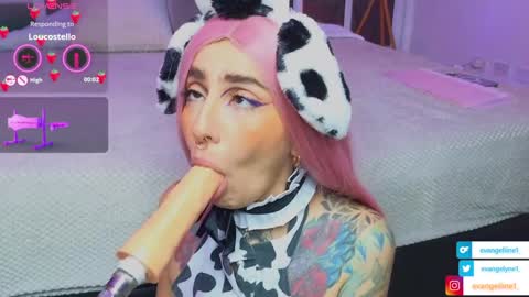 Snapshot of evangelyne1 chatting on January 23, 3:54 pm Evangelyne online show from January 23, 3:54 pm