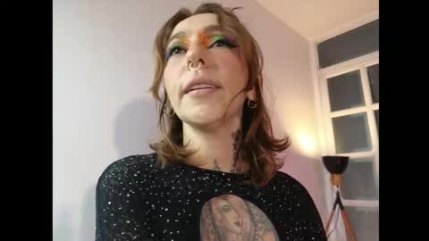 Snapshot of evangelyne1 chatting on October 1, 4:02 pm Evangelyne online show from October 1, 4:02 pm