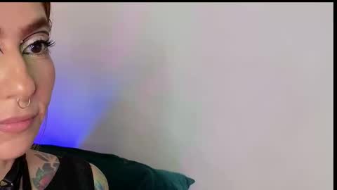 Snapshot of evangelyne1 chatting on October 30, 4:08 pm Evangelyne online show from October 30, 4:08 pm