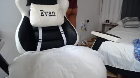 Evan online show from December 22, 3:55 pm