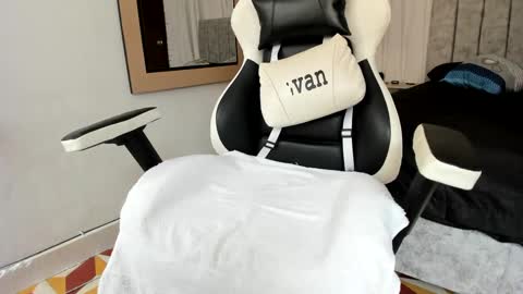 Evan online show from March 12, 7:17 pm