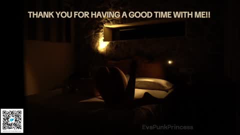 Snapshot of evapunkprincess chatting on December 12, 4:21 pm Eva online show from December 12, 4:21 pm