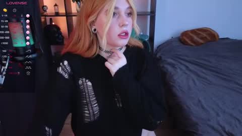 Moon online show from February 17, 11:23 am