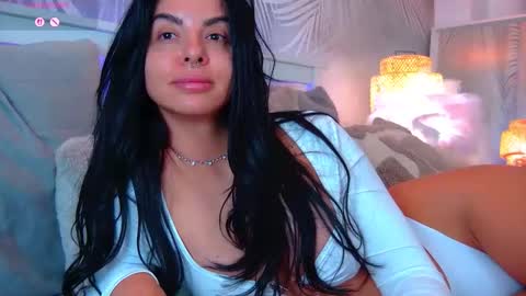 Snapshot of evareyss chatting on October 5, 11:19 am evareyss online show from October 5, 11:19 am