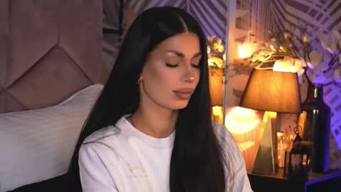 EvaRhea online show from February 6, 4:17 am