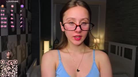 Snapshot of evas_soul chatting on November 19, 7:14 pm Eva online show from November 19, 7:14 pm