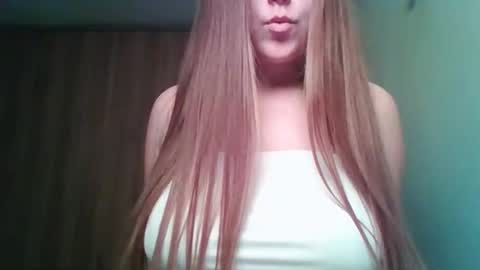 evasapples2026 online show from March 1, 6:54 pm