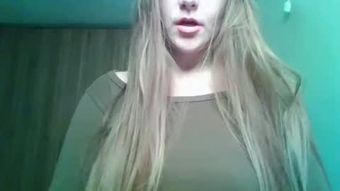 evasapples2026 online show from March 21, 9:51 pm