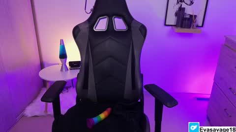 EVA SAVAGEIm recovering from surgery. Ill see you in a couple of weeks. online show from February 2, 8:30 pm