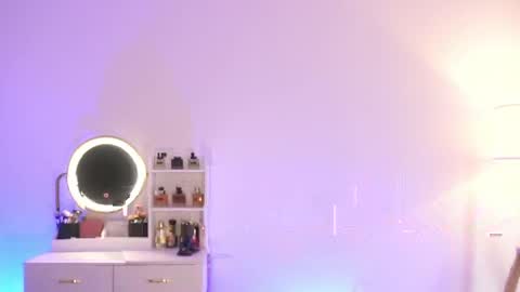 EVA SAVAGEIm recovering from surgery. Ill see you in a couple of weeks. online show from April 15, 6:15 pm