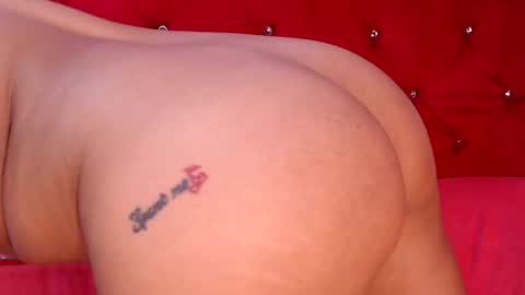 Eva    Instagram evasummer 1 online show from January 21, 10:30 pm