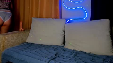 Snapshot of evasunshine18 chatting on February 4, 6:46 am Eva online show from February 4, 6:46 am