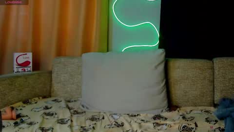 Snapshot of evasunshine18 chatting on February 25, 8:25 am Eva online show from February 25, 8:25 am