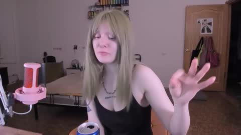      online show from November 30, 4:33 pm