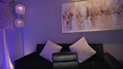 Snapshot of evebenson chatting on February 12, 12:33 pm Eve online show from February 12, 12:33 pm