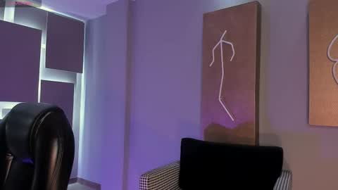 Snapshot of evebenson chatting on November 11, 12:16 pm Eve online show from November 11, 12:16 pm