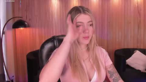 Snapshot of evebenson chatting on November 16, 6:02 pm Eve online show from November 16, 6:02 pm