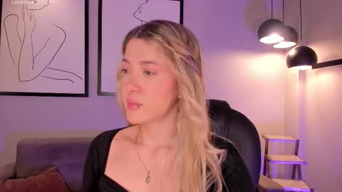 Snapshot of evebenson chatting on November 27, 1:02 pm Eve online show from November 27, 1:02 pm